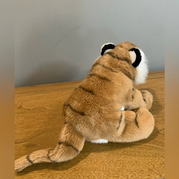 Tiger Stuffed Animal, Like New - Picture 4 of 15